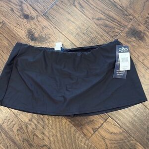 NWT Chaps black swimsuit skirt bottom